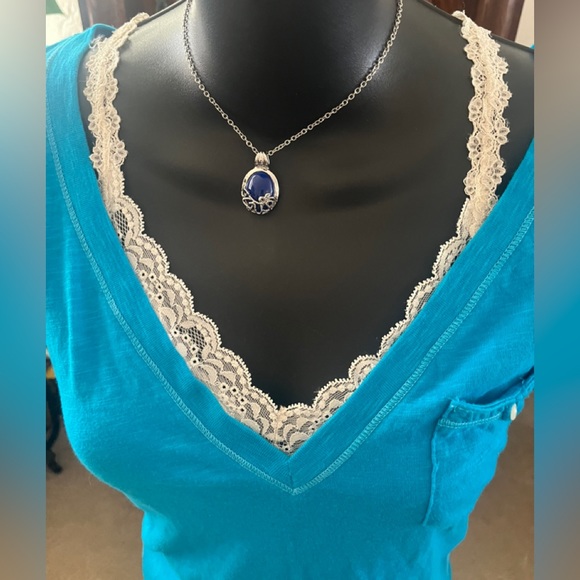 Y2k NWT Gorgeous Hollister V- Neckline short-sleeve top So Cal❣️ - Picture 6 of 16